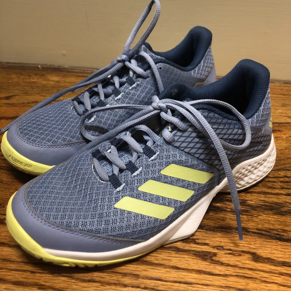 Women's Adidas Tennis Shoes size 6